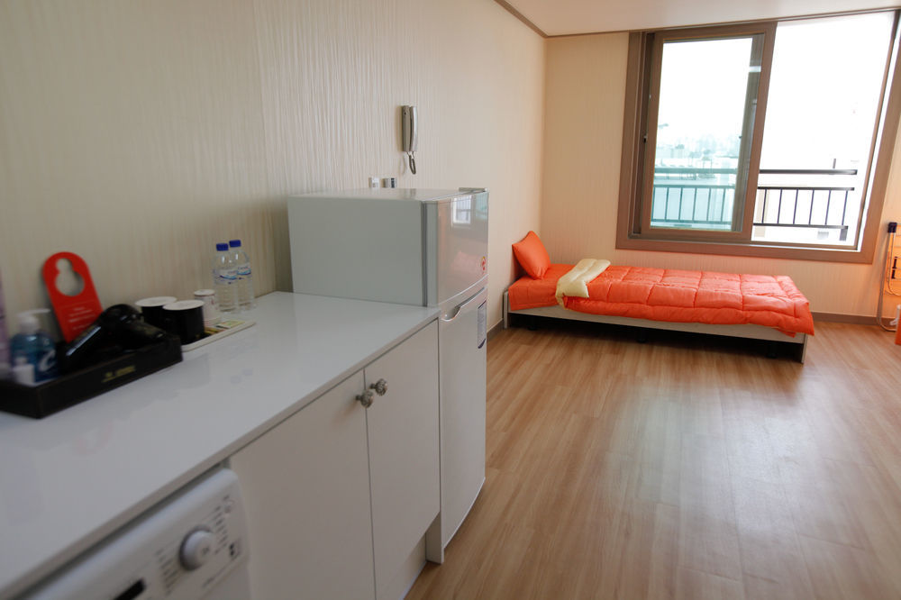 Hotel Sb House Suwon Esterno foto